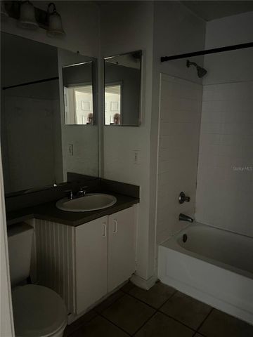 8915 LATREC AVE 2203, Orlando, FL 32819