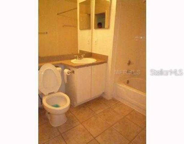 8915 LATREC AVE 2203, Orlando, FL 32819