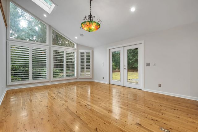 3900 ROYAL OAKS Court, Tallahassee, FL 32309