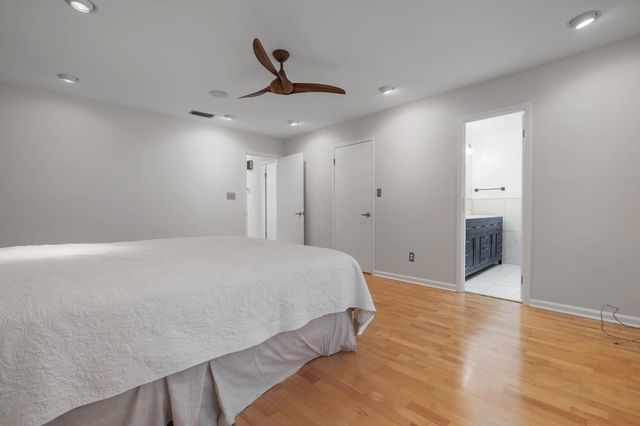 3900 ROYAL OAKS Court, Tallahassee, FL 32309