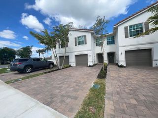 6907 Broadwater Lane, Lake Worth, FL 33467