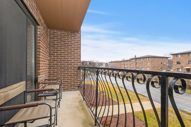 15712 Revere Court D, Oak Forest, IL 60452
