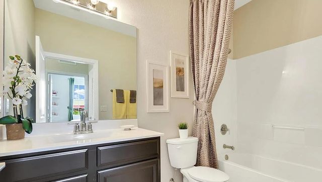 1027 NW 40th Terrace, Lauderhill, FL 33313