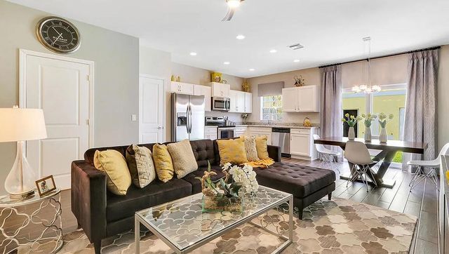 1027 NW 40th Terrace, Lauderhill, FL 33313