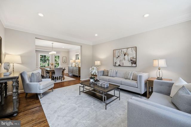 2402 STRYKER AVE, Vienna, VA 22181