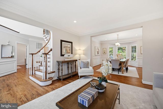 2402 STRYKER AVE, Vienna, VA 22181