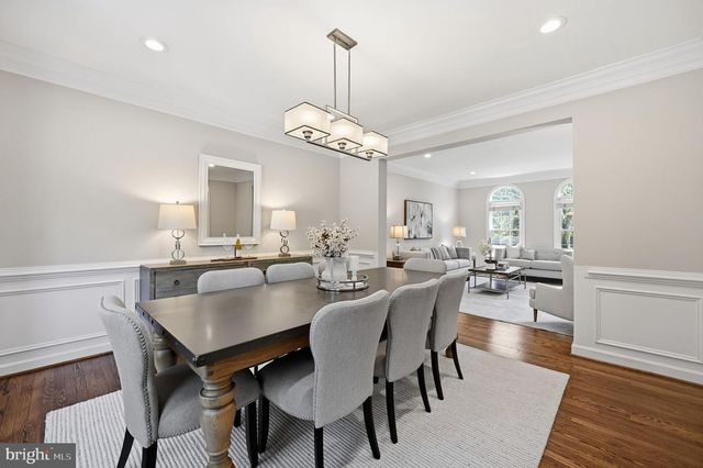2402 STRYKER AVE, Vienna, VA 22181