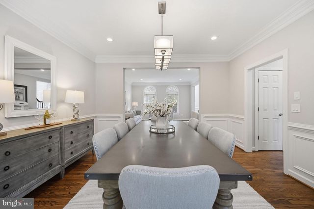 2402 STRYKER AVE, Vienna, VA 22181
