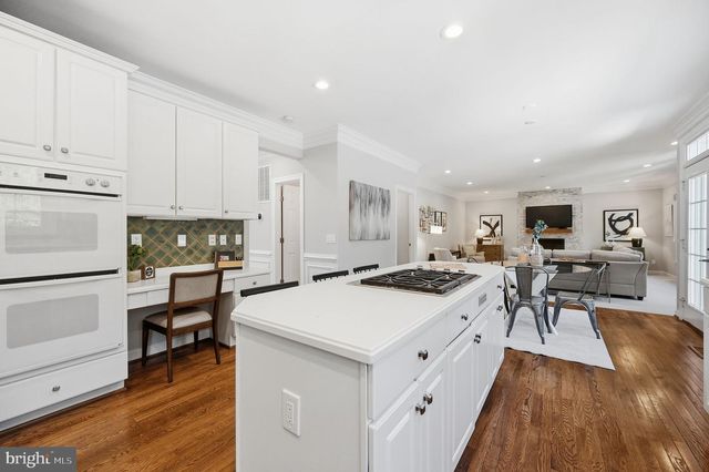 2402 STRYKER AVE, Vienna, VA 22181