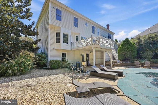 2402 STRYKER AVE, Vienna, VA 22181