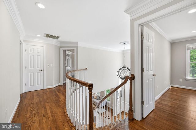 2402 STRYKER AVE, Vienna, VA 22181