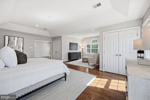 2402 STRYKER AVE, Vienna, VA 22181
