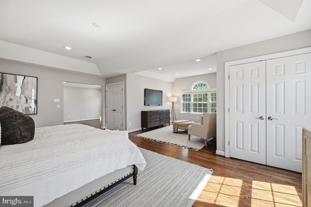 2402 STRYKER AVE, Vienna, VA 22181