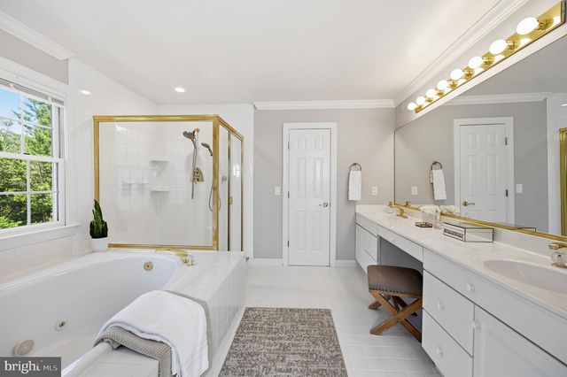 2402 STRYKER AVE, Vienna, VA 22181