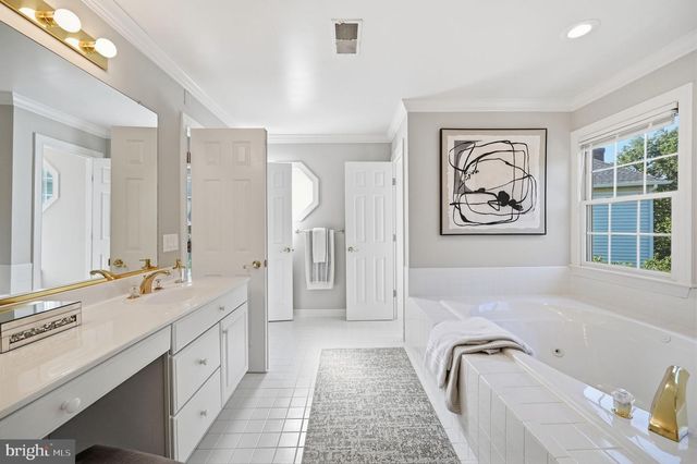2402 STRYKER AVE, Vienna, VA 22181