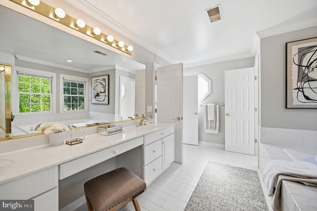 2402 STRYKER AVE, Vienna, VA 22181