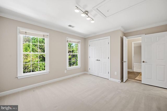 2402 STRYKER AVE, Vienna, VA 22181