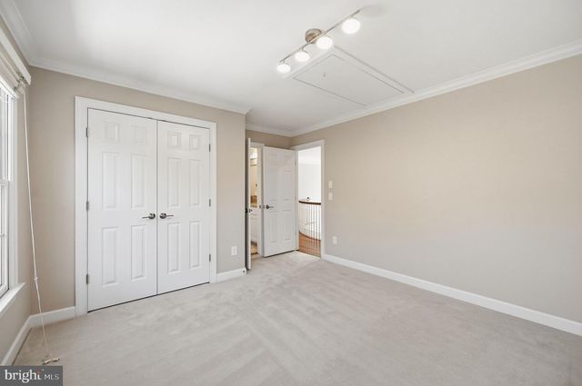 2402 STRYKER AVE, Vienna, VA 22181