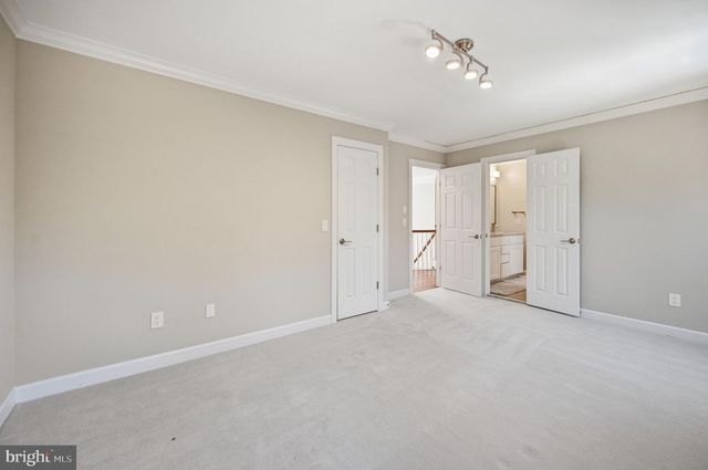 2402 STRYKER AVE, Vienna, VA 22181