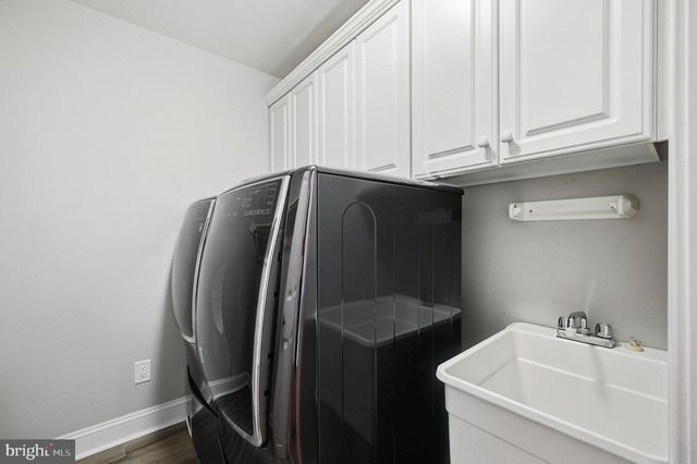 2402 STRYKER AVE, Vienna, VA 22181