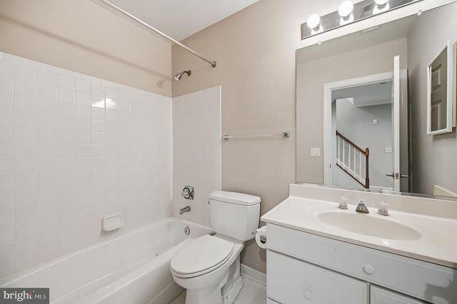 2402 STRYKER AVE, Vienna, VA 22181