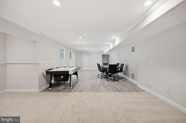 2402 STRYKER AVE, Vienna, VA 22181