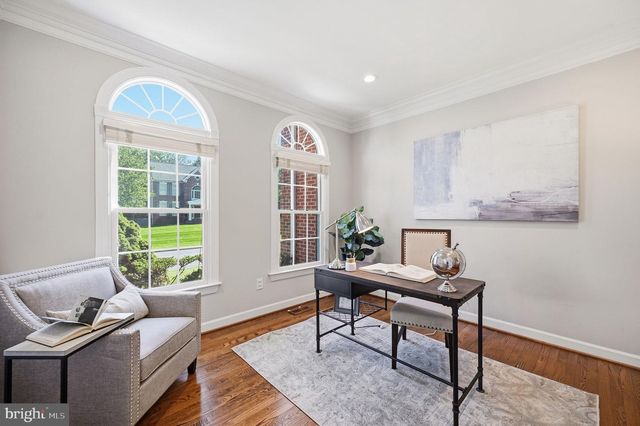 2402 STRYKER AVE, Vienna, VA 22181