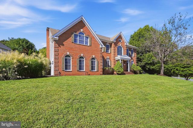 2402 STRYKER AVE, Vienna, VA 22181