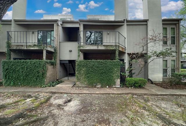 10811 Richmond Avenue 109, Houston, TX 77042