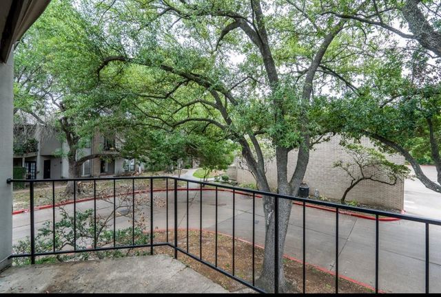 10811 Richmond Avenue 109, Houston, TX 77042