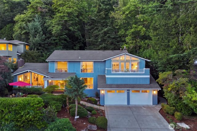 8337 E Mercer Way, Mercer Island, WA 98040