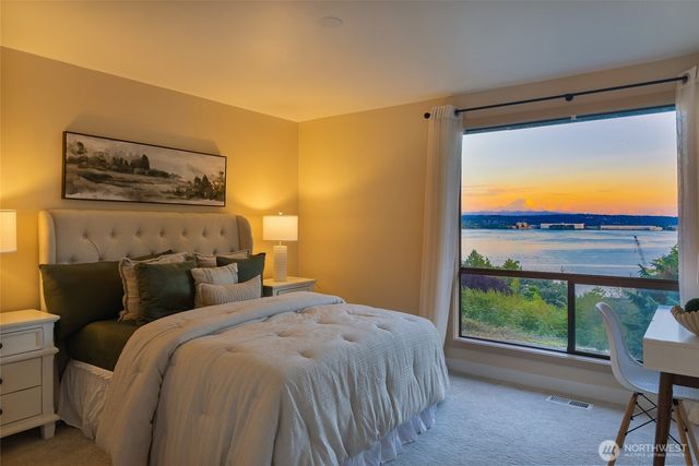 8337 E Mercer Way, Mercer Island, WA 98040
