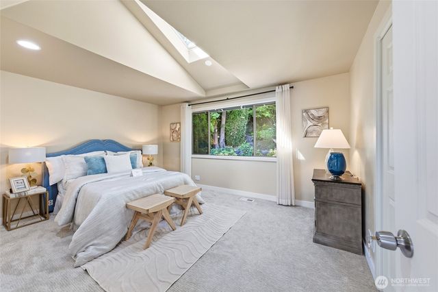 8337 E Mercer Way, Mercer Island, WA 98040