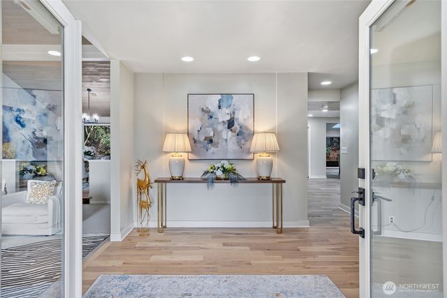 8337 E Mercer Way, Mercer Island, WA 98040