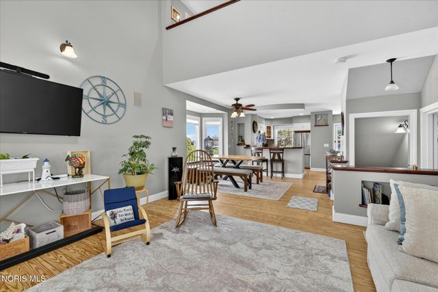 30 Edgewater Park, Toledo, OH 43611