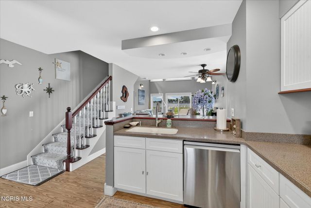 30 Edgewater Park, Toledo, OH 43611