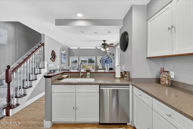 30 Edgewater Park, Toledo, OH 43611