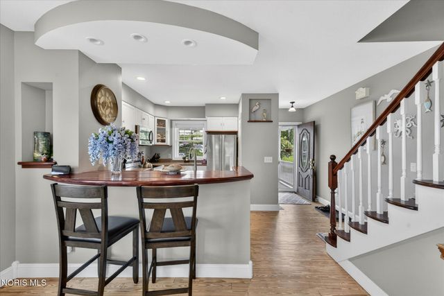 30 Edgewater Park, Toledo, OH 43611