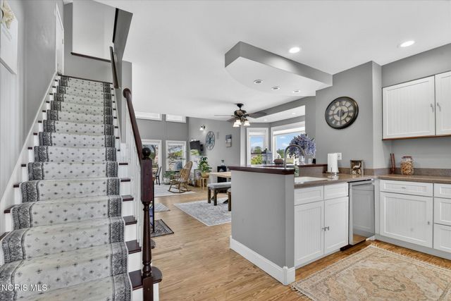 30 Edgewater Park, Toledo, OH 43611
