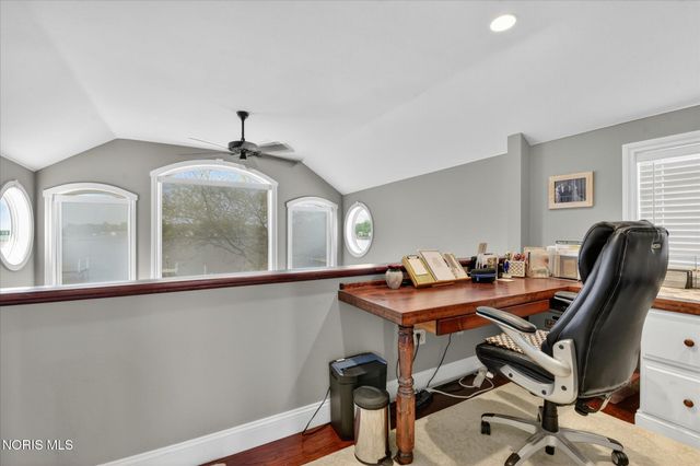 30 Edgewater Park, Toledo, OH 43611