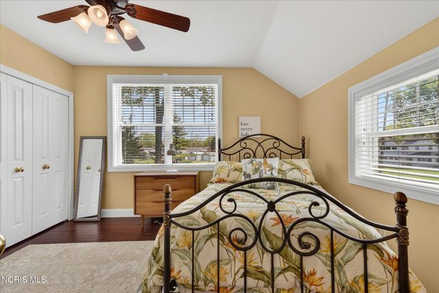 30 Edgewater Park, Toledo, OH 43611