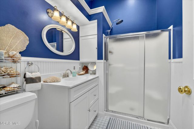 30 Edgewater Park, Toledo, OH 43611