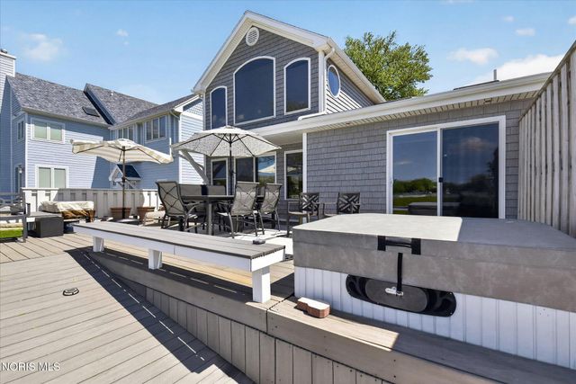 30 Edgewater Park, Toledo, OH 43611