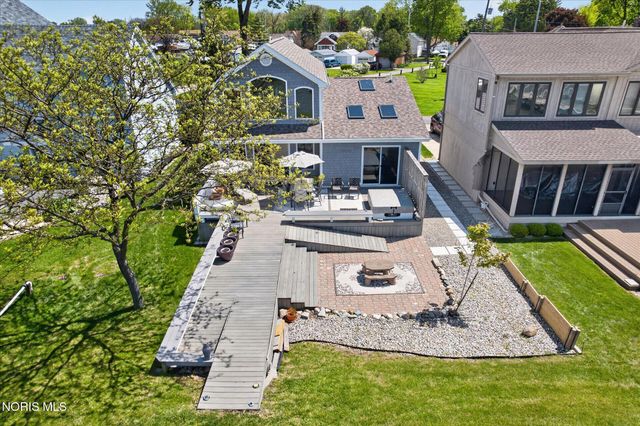 30 Edgewater Park, Toledo, OH 43611