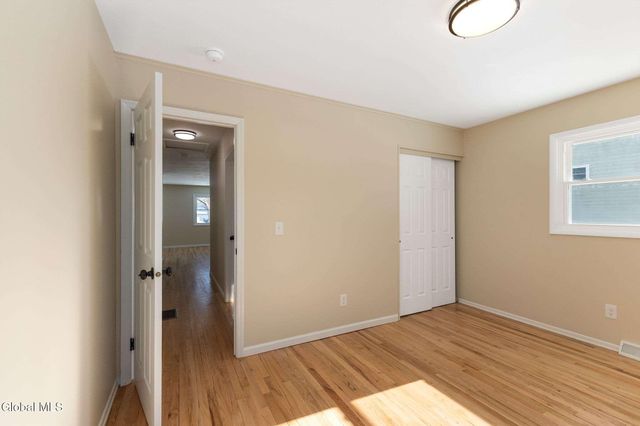 38 Greenridge Drive, Clifton Park, NY 12065