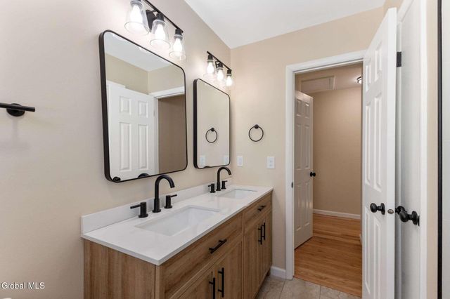 38 Greenridge Drive, Clifton Park, NY 12065