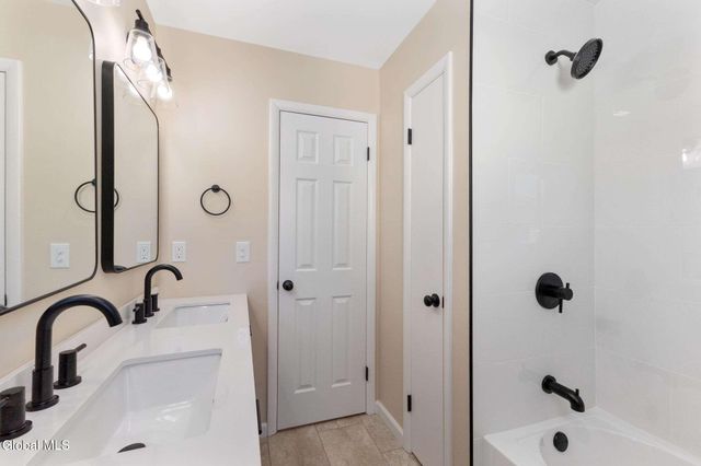 38 Greenridge Drive, Clifton Park, NY 12065