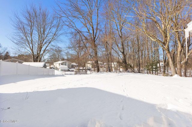 38 Greenridge Drive, Clifton Park, NY 12065