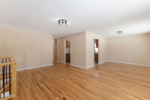 38 Greenridge Drive, Clifton Park, NY 12065