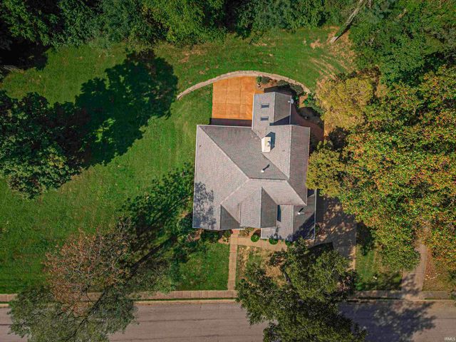 5621 Autumn Ridge Drive, Newburgh, IN 47630